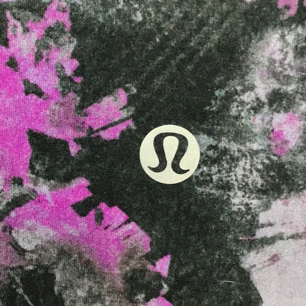 LULULEMON HIGH RISE TIGHTS. - Picture 2 of 3